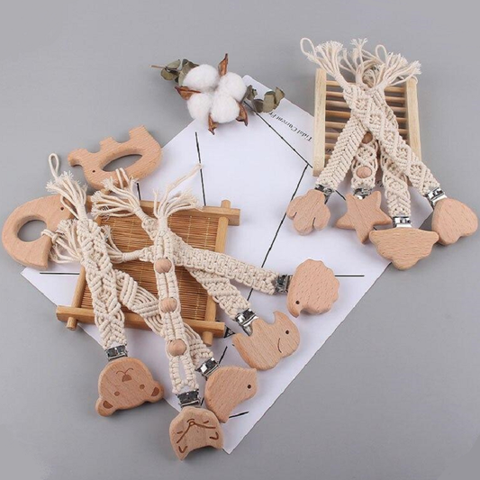 Attache tétine en macramé