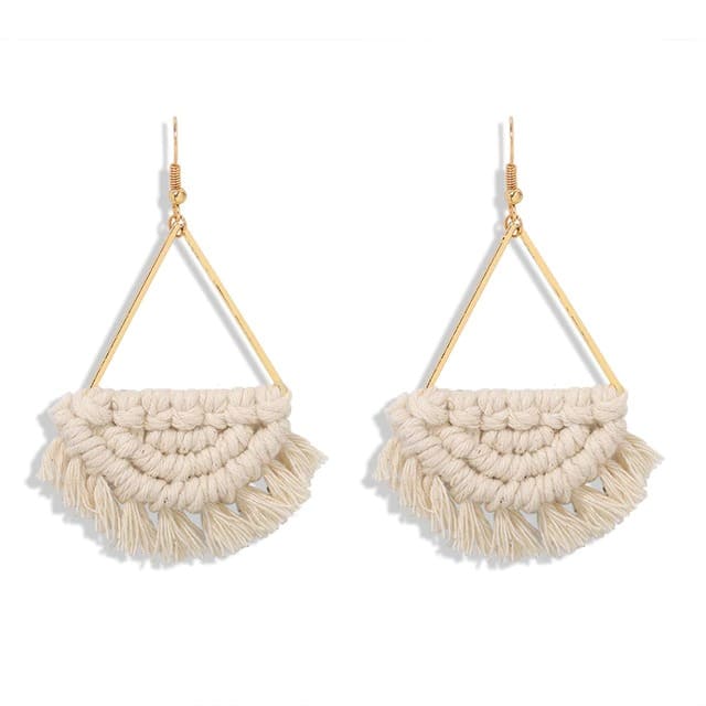 Boucle d'oreille pompon macramé