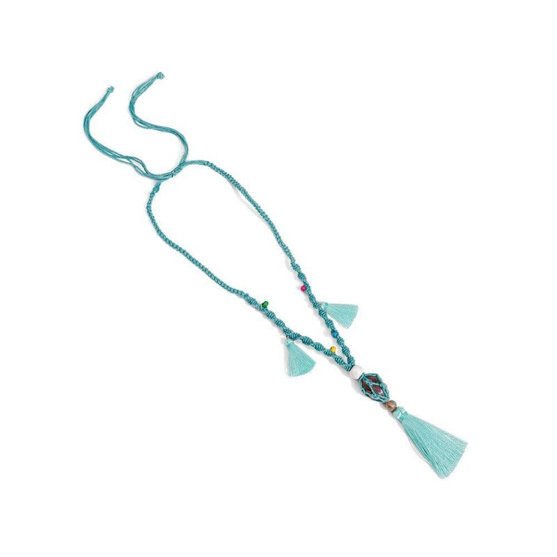 Collier en macramé avec perles