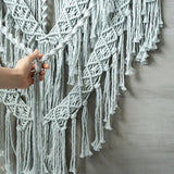 Macramé mural gris