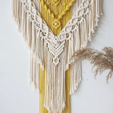 Macramé mural jaune moutarde