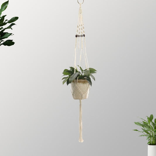 Suspension en perles de bois et macramé