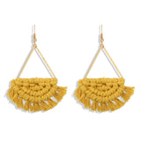 Boucle d'oreille pompon macramé