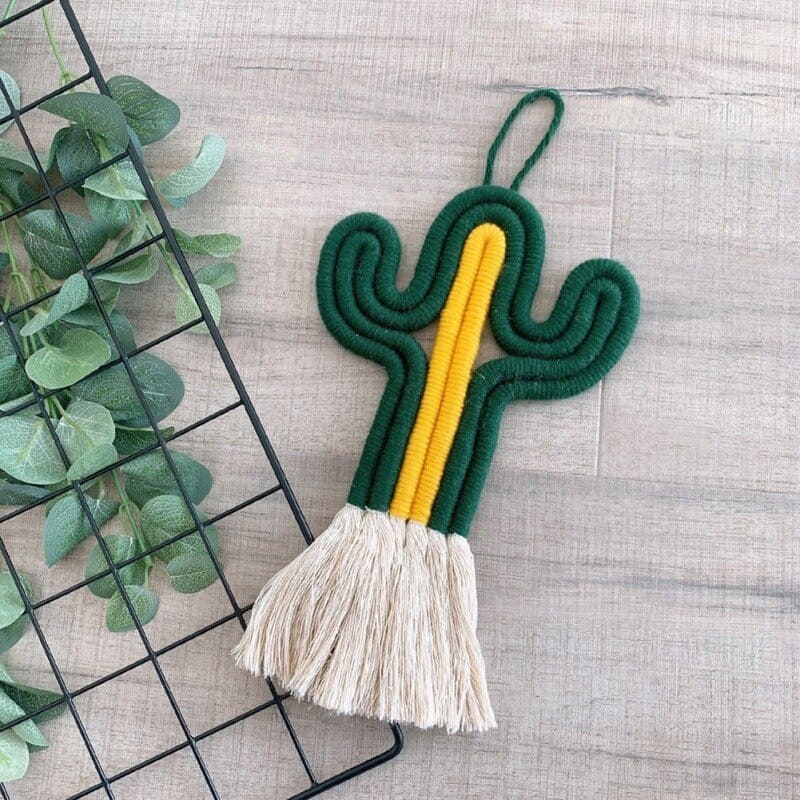 Cactus macramé