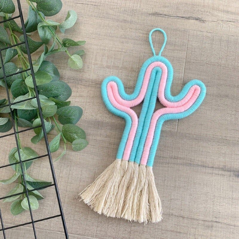 Cactus macramé