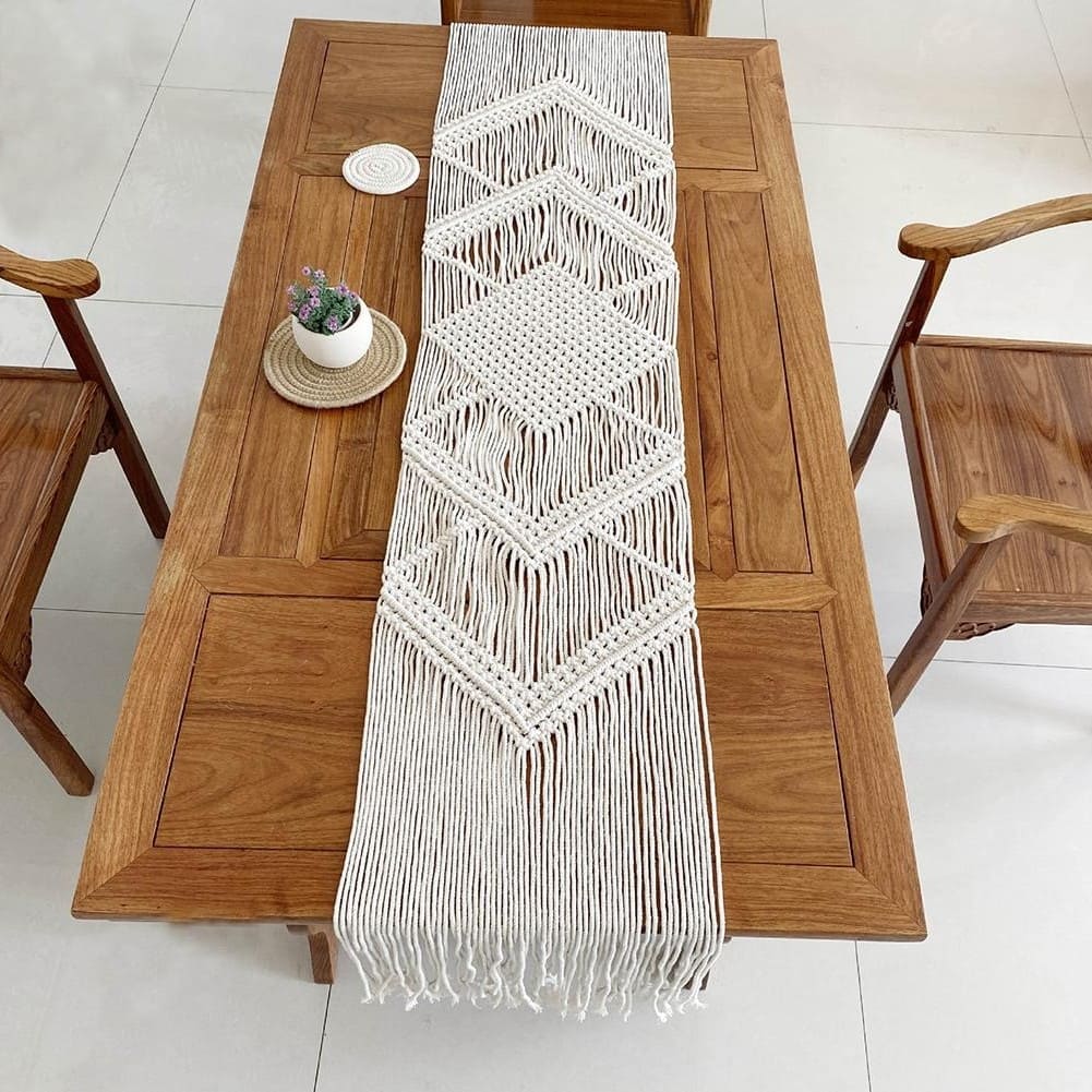 Chemin de table macramé beige