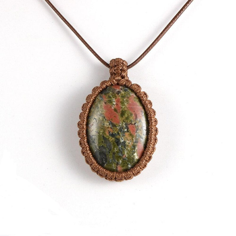 Collier macramé pierre