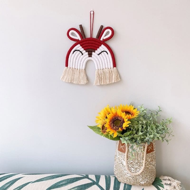 Déco bébé arc en ciel macramé