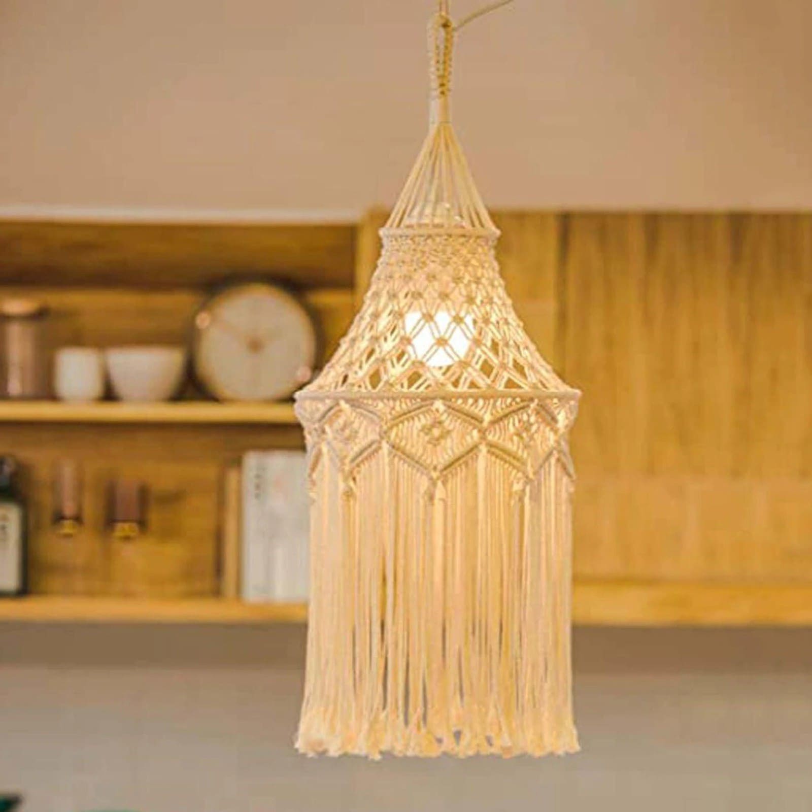 Luminaire bohème en macramé