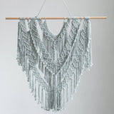 Macramé mural gris