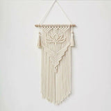 Macramé mural simple